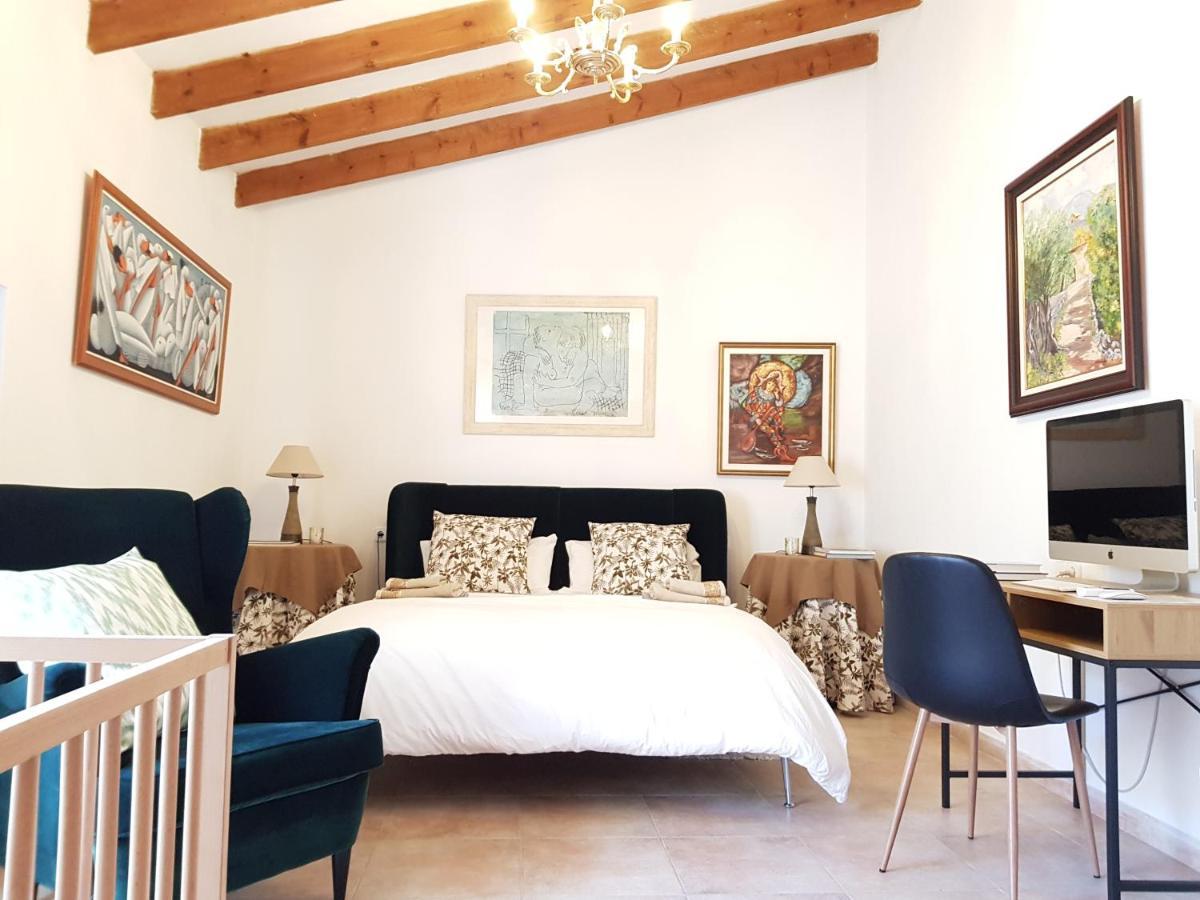 Casa Del Artista-can Roca Ferienhaus *
